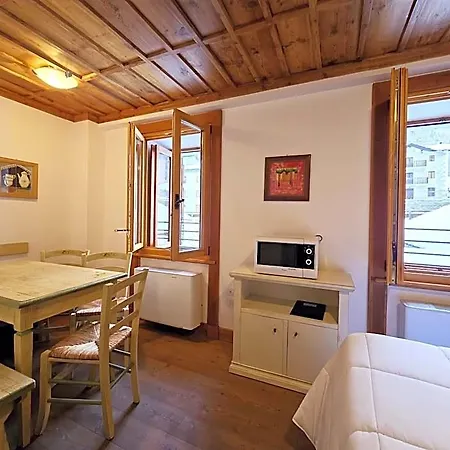 Grand Ceresole Reala Kingapartment 호텔 2*